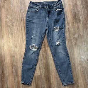 Distressed Maurices m jeans Women's - medium short